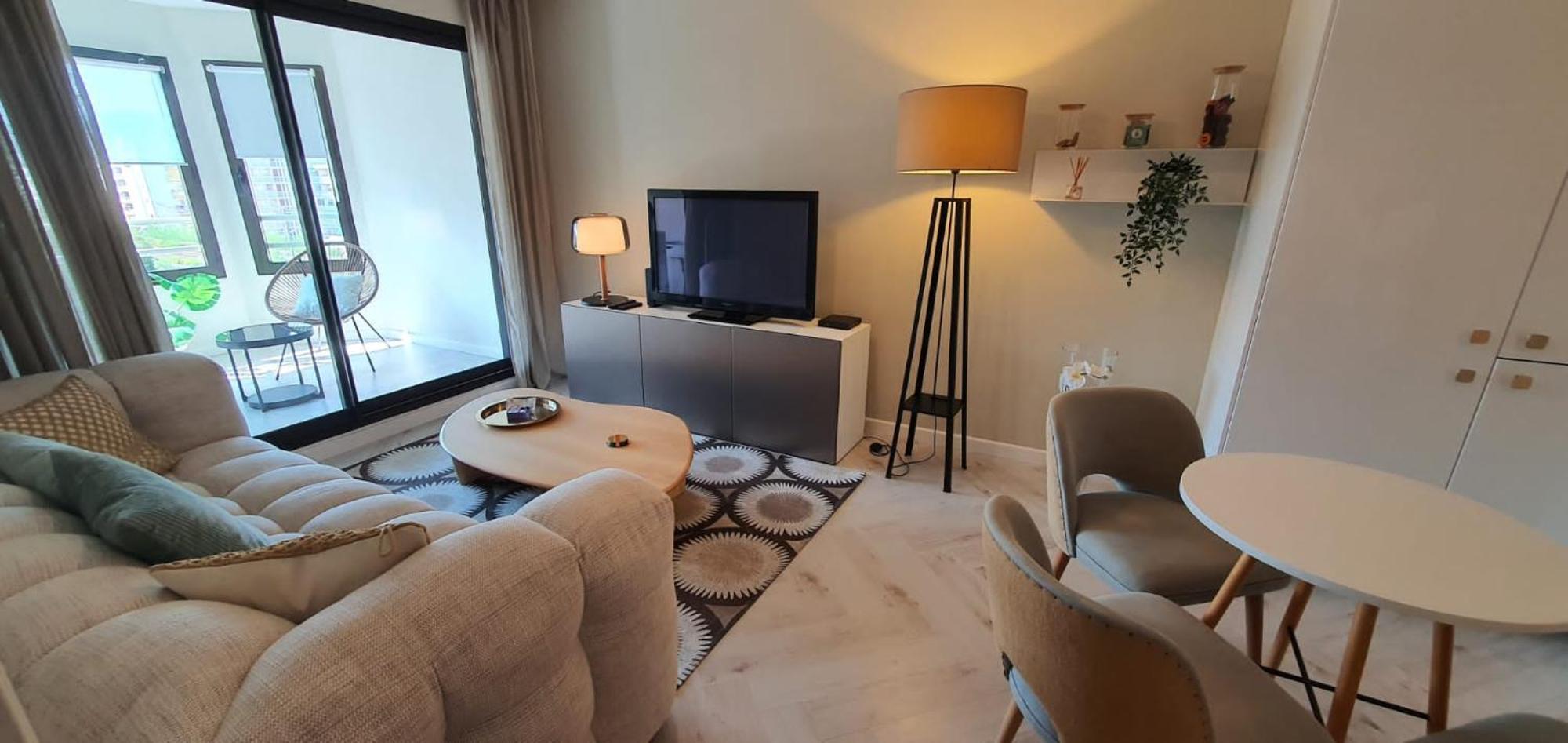 Beautiful Apartment Design Next To The Sea Антиб Екстериор снимка